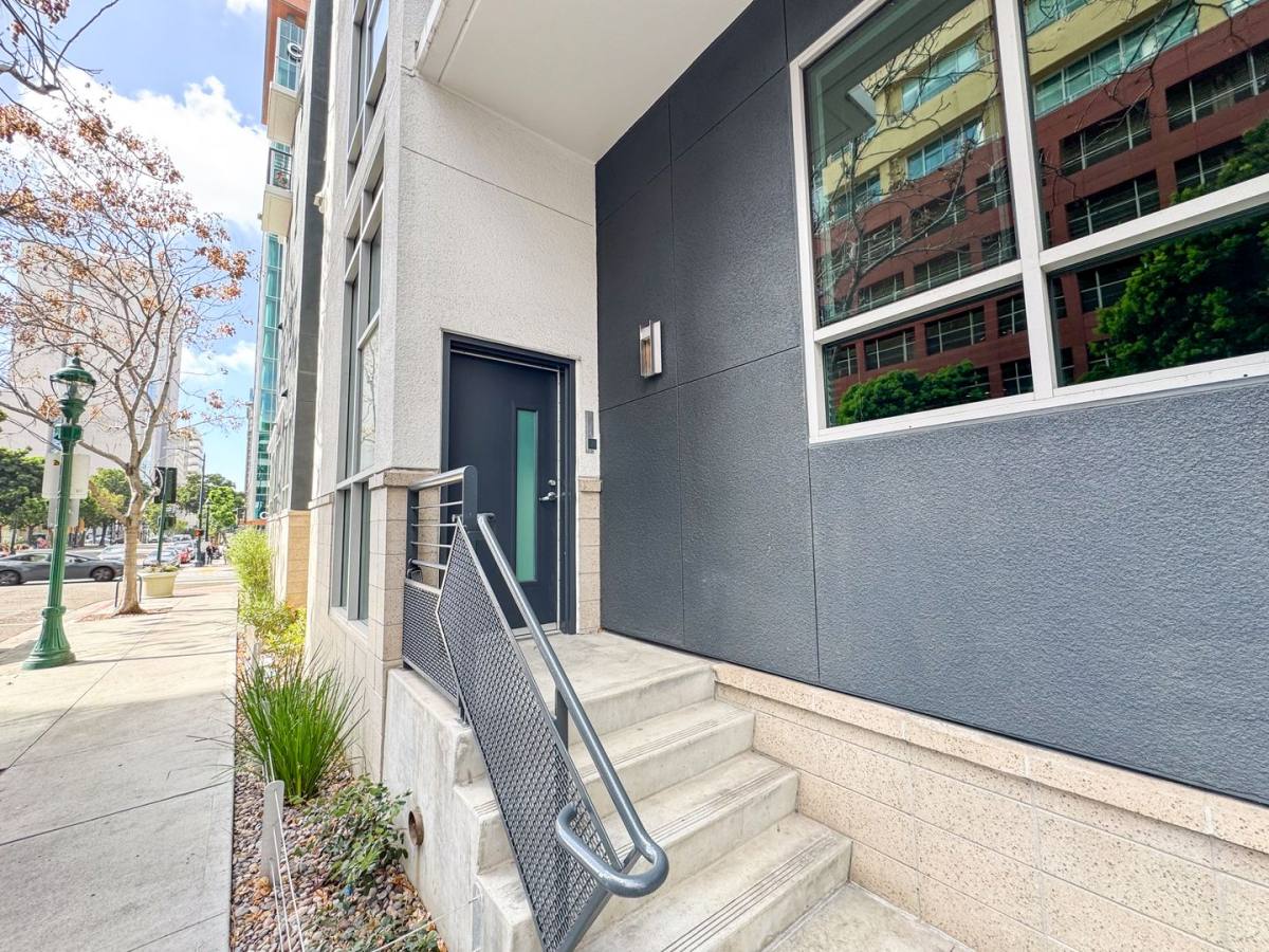 Apartment for rent at 425 W Beech #227, San Diego, CA 92101