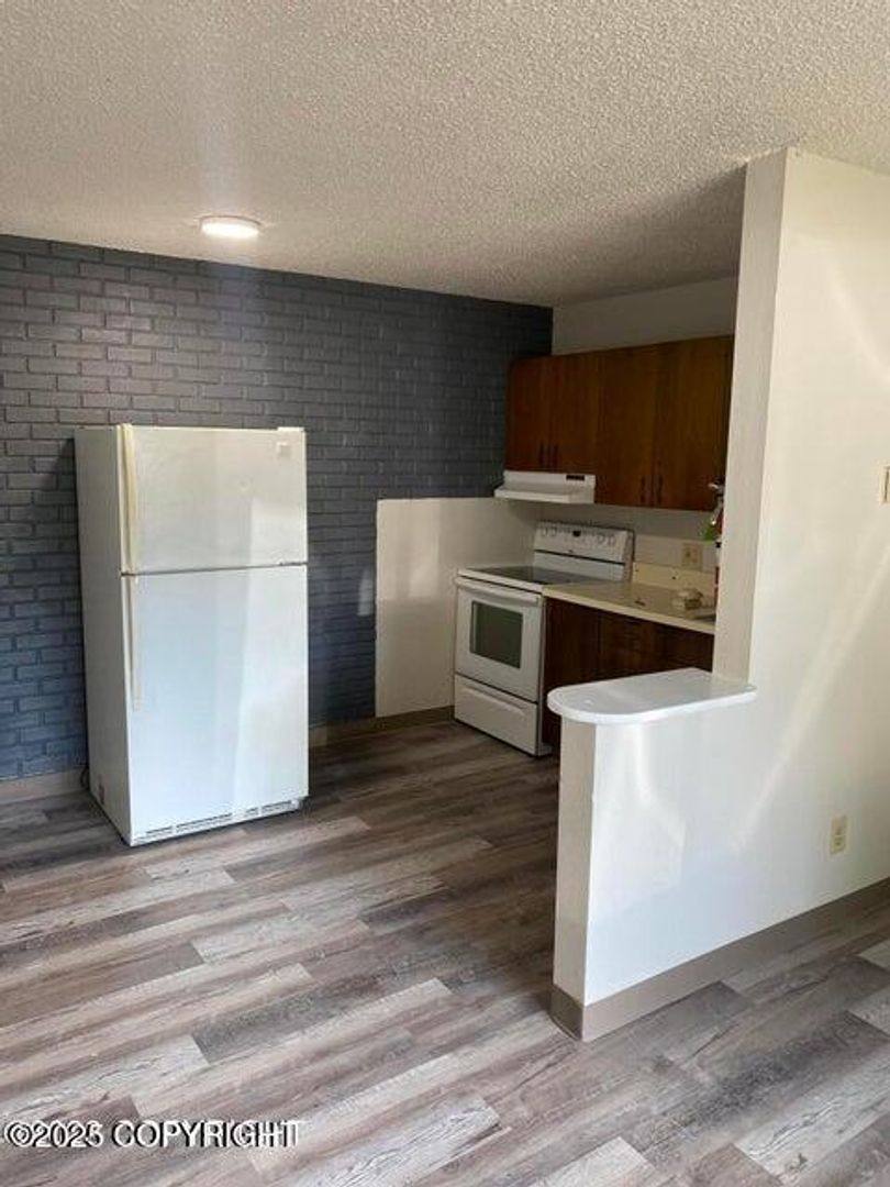 Apartment for rent at 1425 W 40th Ave, Anchorage, AK 99504