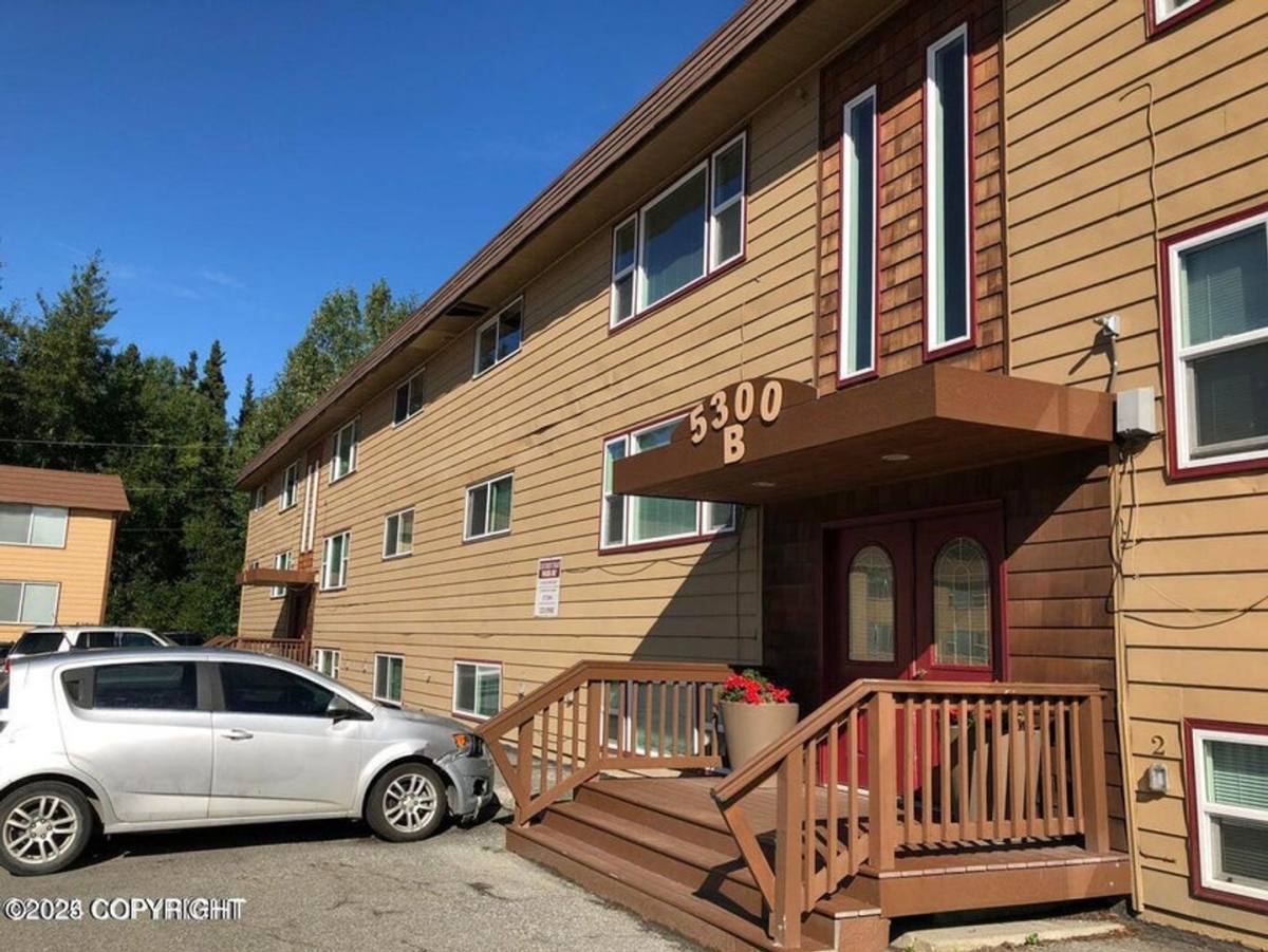 Apartment for rent at 5360 Lake Otis Parkway, Anchorage, AK 99507