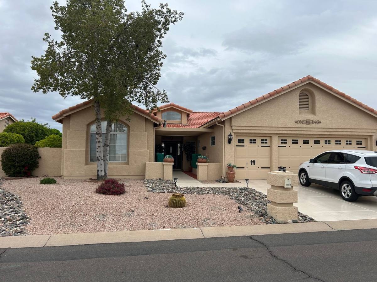 House for rent at 11118 E Navajo Dr, Chandler, AZ 85248