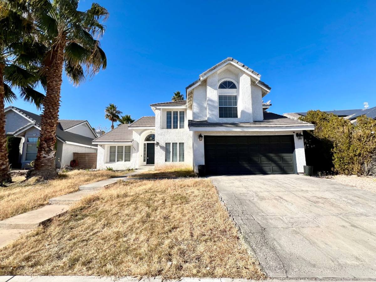 House for rent at 323 Salinas Dr, Henderson, NV 89014