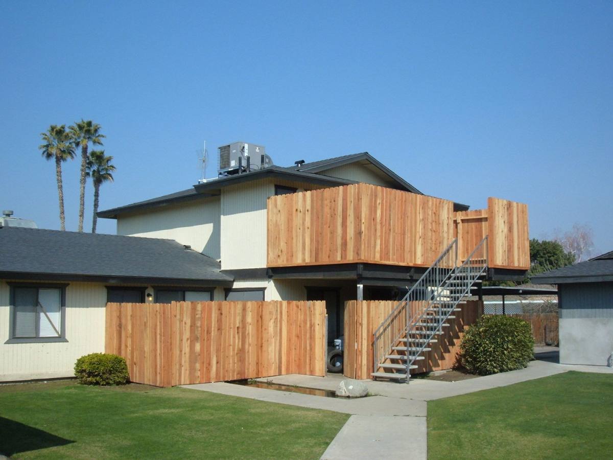 Apartment for rent at 2816 N Halfmoon Dr, Bakersfield, CA 93309