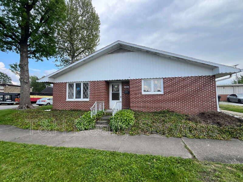 Apartment for rent at 1821 S A St, Elwood, IN 46036
