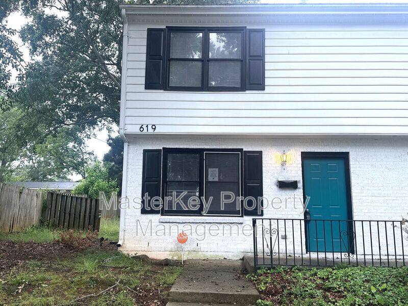 Townhouse for rent at 619 E Horne St, Clayton, NC 27520