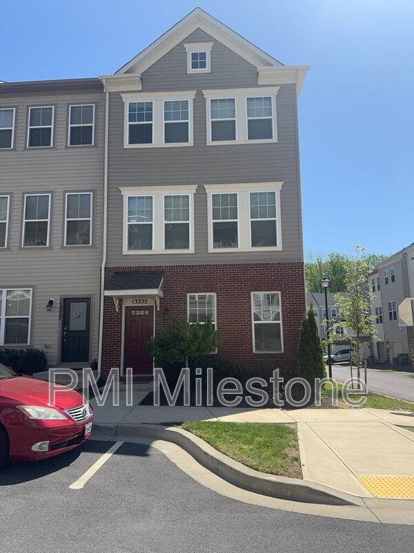 Townhouse for rent at 13255 Dowdens Ridge Dr, Clarksburg, MD 20871