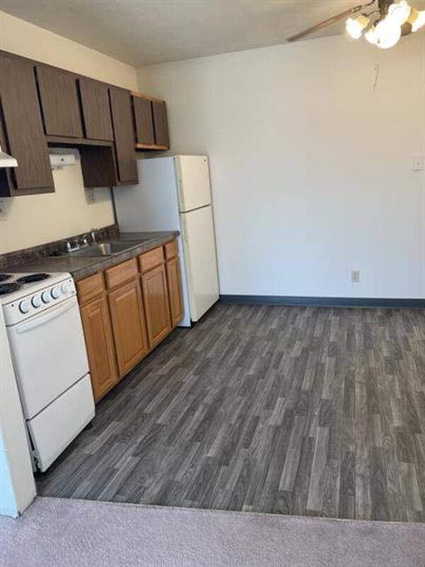 Apartment for rent at 1450 Meadowview Dr #7, Marion, IA 52302
