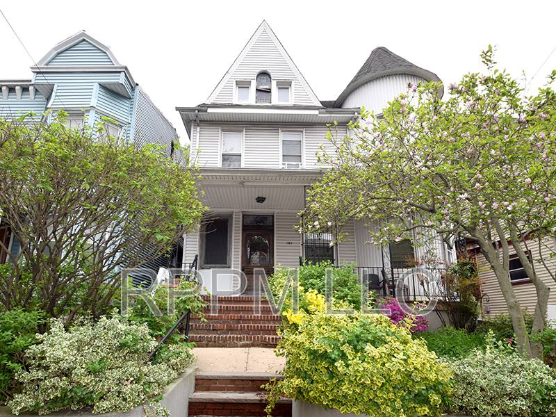 Apartment for rent at 157 Harrison Ave #1, Jersey City, NJ 07304