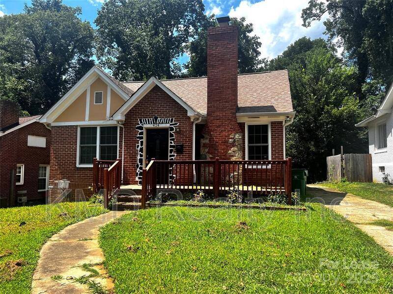 House for rent at 424 Woodvale Place, Charlotte, NC 28208