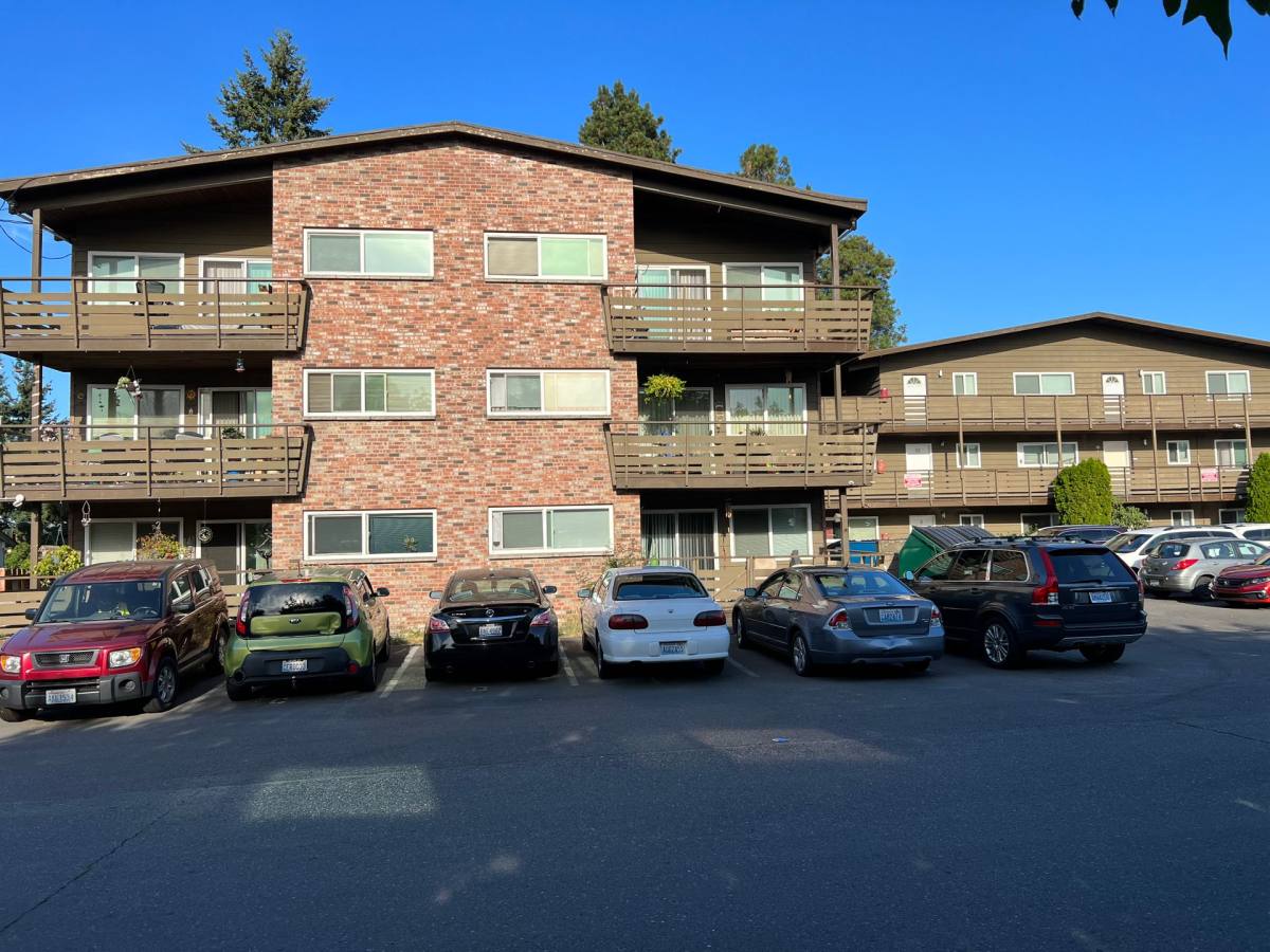 Apartment for rent at 15621 4th Ave S, Seattle, WA 98148