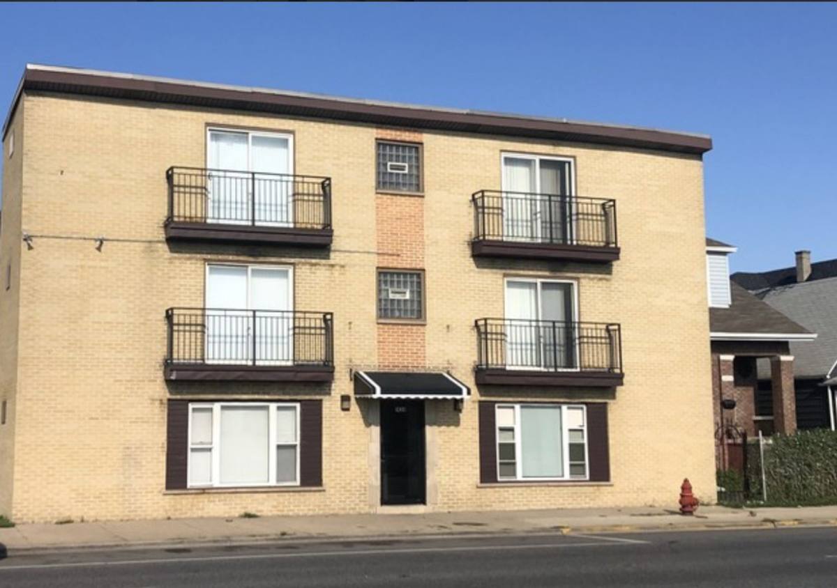 Apartment for rent at 1426 S Cicero Ave #303, Cicero, IL 60804