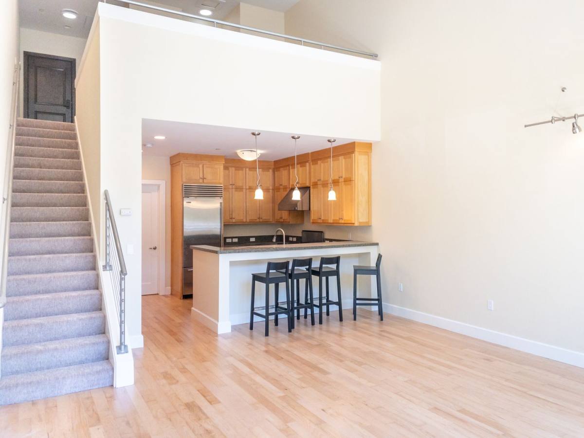 Townhouse for rent at 6 Tamalpais Commons Lane, Mill Valley, CA 94941