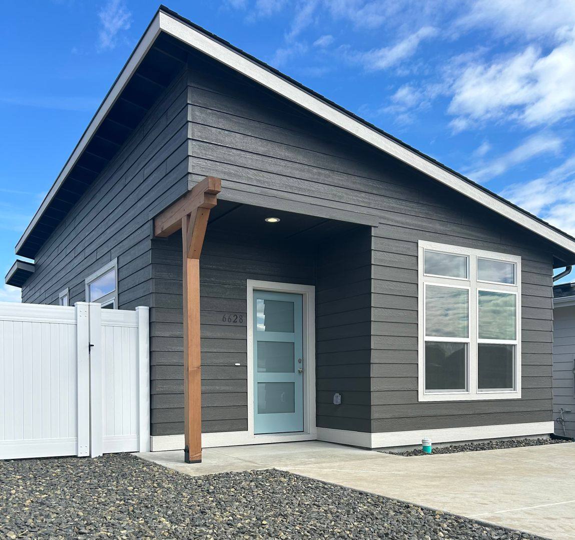 House for rent at 6640 W 36th Place, Kennewick, WA 99338