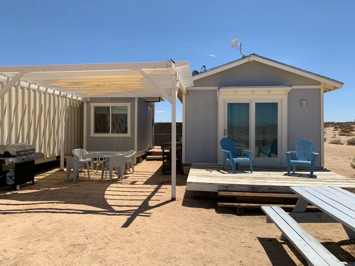 1234 Giant Rock Rd, Joshua Tree, CA 92252
