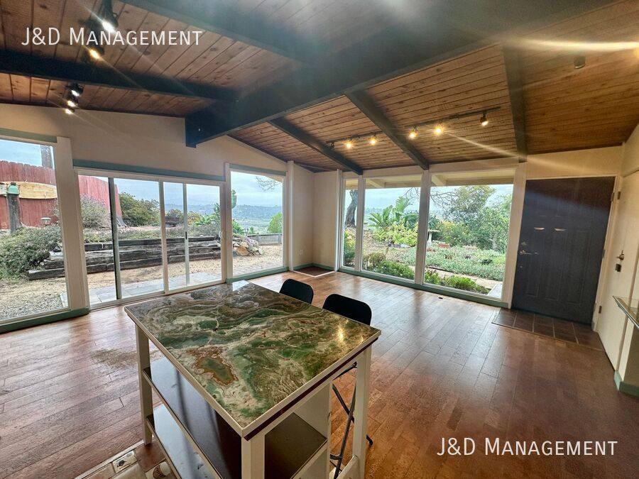 House for rent at 2031 Crest Dr, Encinitas, CA 92024