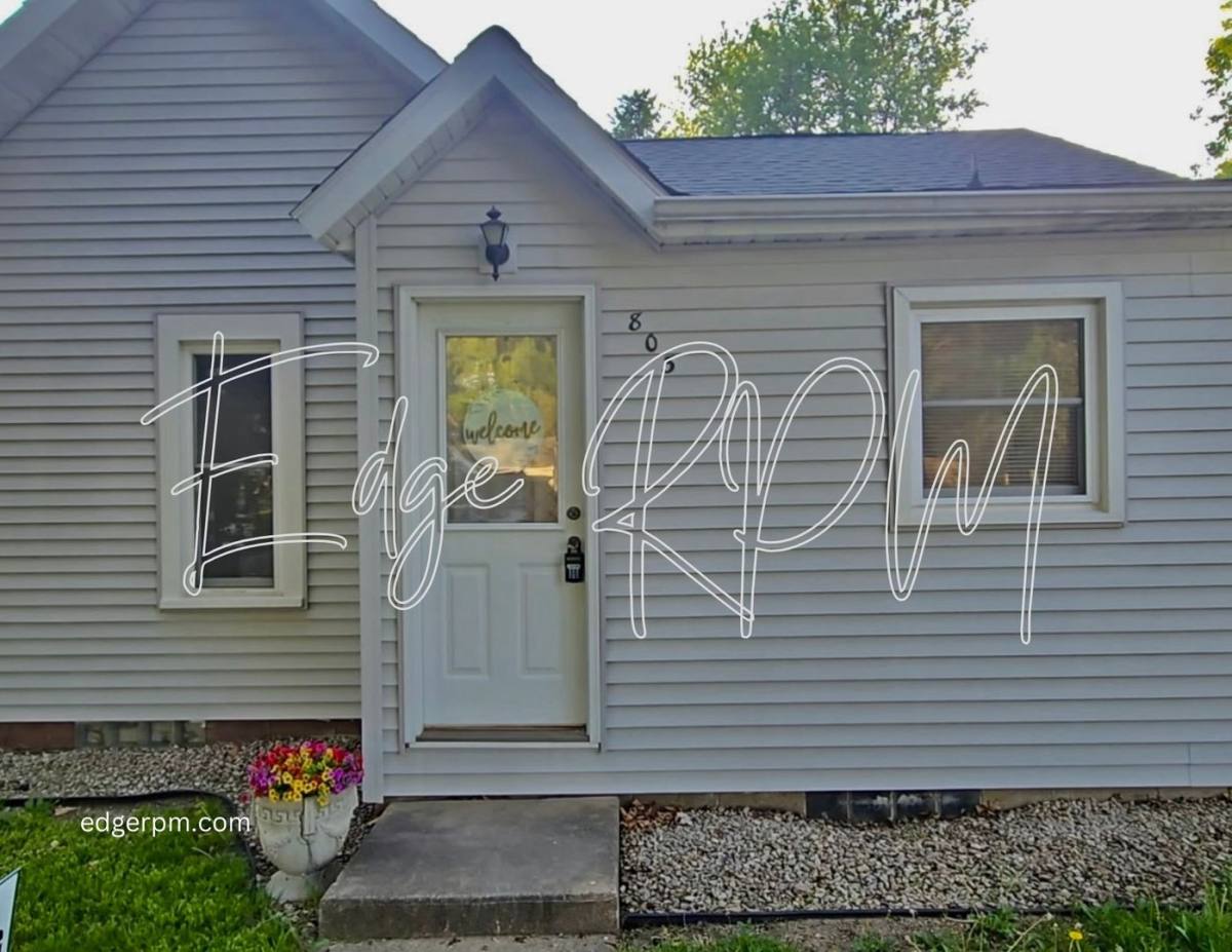 House for rent at 803 3rd St NW, Waverly, IA 50677