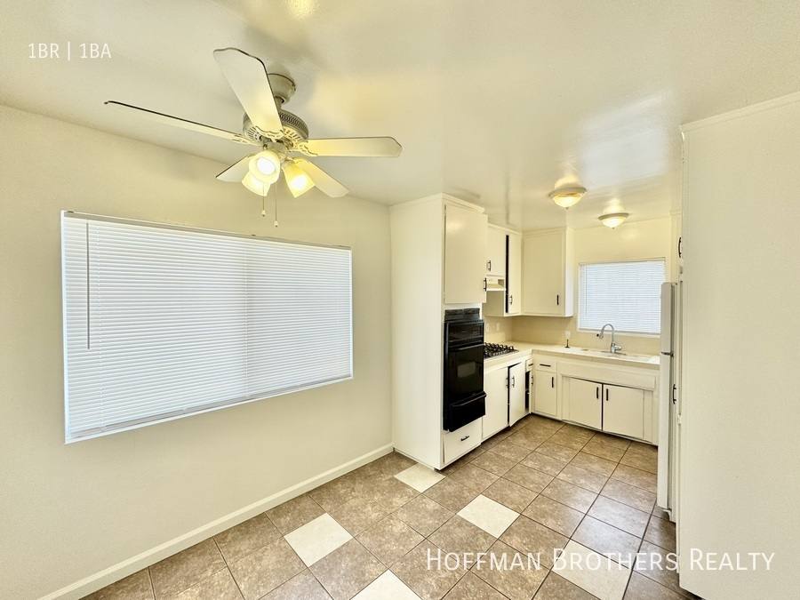 Apartment for rent at 214 E Hazel St #2A, Inglewood, CA 90302