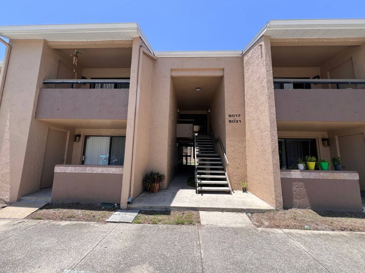 Condo for rent at 5023 Vineland Rd #F201, Orlando, FL 32811