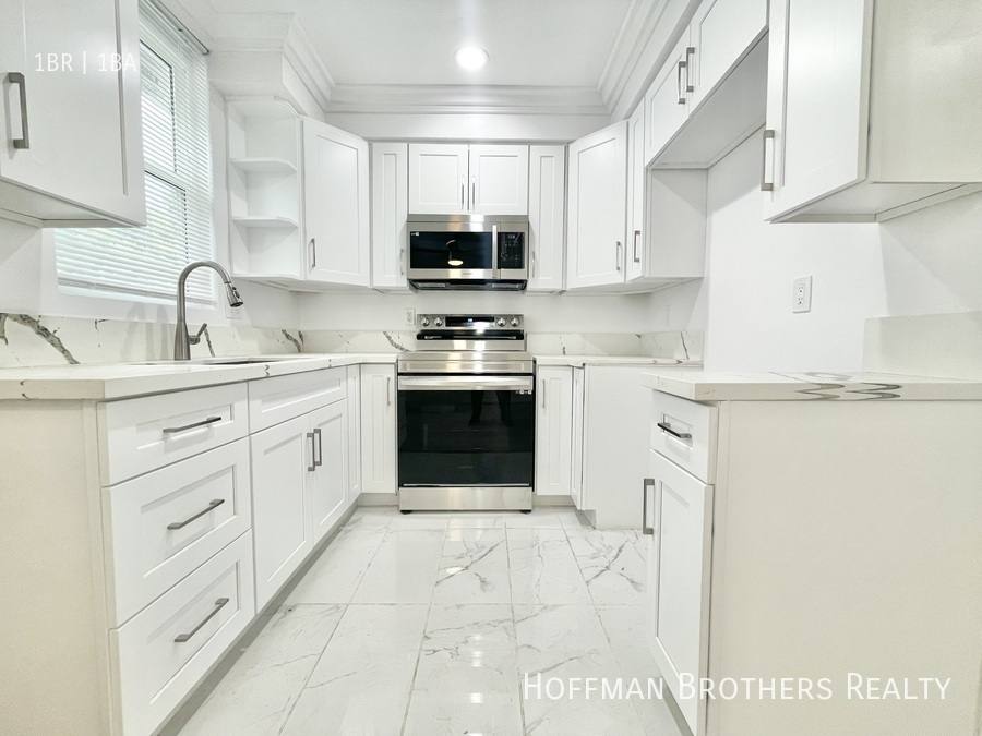Apartment for rent at 6062 Fulton Ave #8, Van Nuys, CA 91401