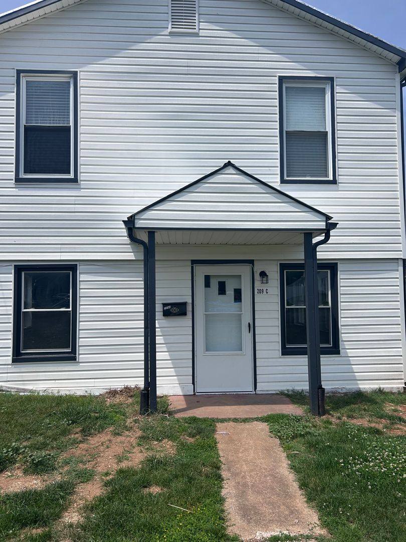 Apartment for rent at 209 Spotswood Ave, Elkton, VA 22827