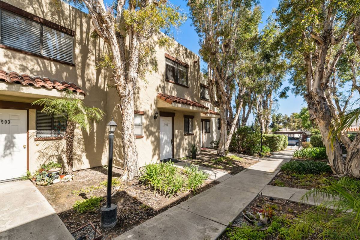 Townhouse for rent at 7012 Casa Lane, Lemon Grove, CA 91945