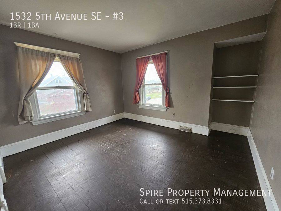 Apartment for rent at 1532 5th Ave SE #3, Cedar Rapids, IA 52403