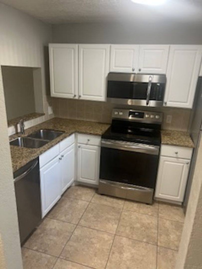 Apartment for rent at 5060 SW 64th Ave, Fort Lauderdale, FL 33314
