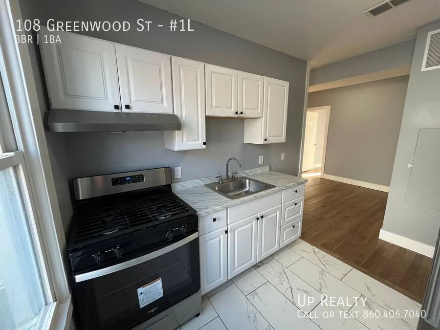 House for rent at 108 Greenwood St #1L, New Haven, CT 06511