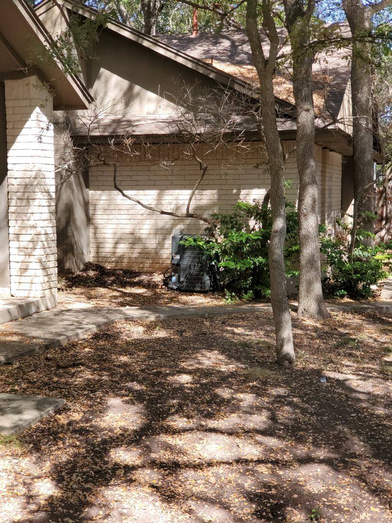 Apartment for rent at 1006 Miilford, Austin, TX 78745