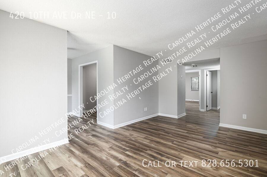 Apartment for rent at 420 10th Ave Dr NE #10, Hickory, NC 28601