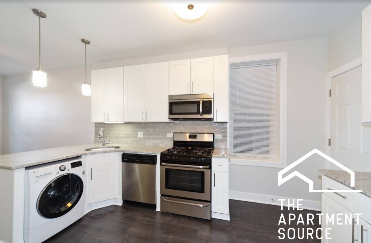 Apartment for rent at 1433 N Cleaver #1F, Chicago, IL 60642