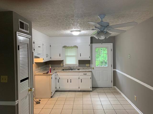 Apartment for rent at 175 S Fourth St #9, Cochran, GA 31014