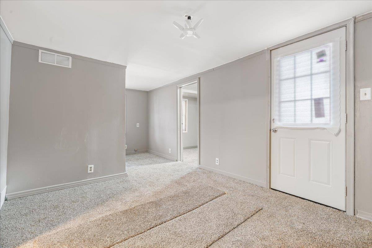 House for rent at 2609 Maplewood Ave, Lansing, MI 48910