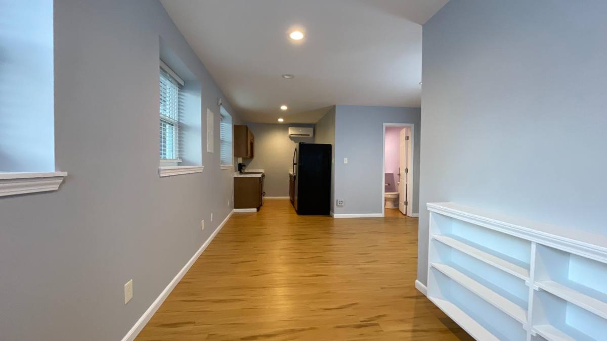 Apartment for rent at 249 N St St1, Bristol, TN 37620