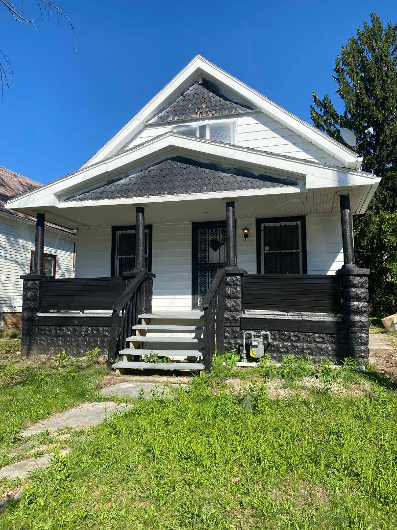 House for rent at 3013 E 128th St, Cleveland, OH 44120