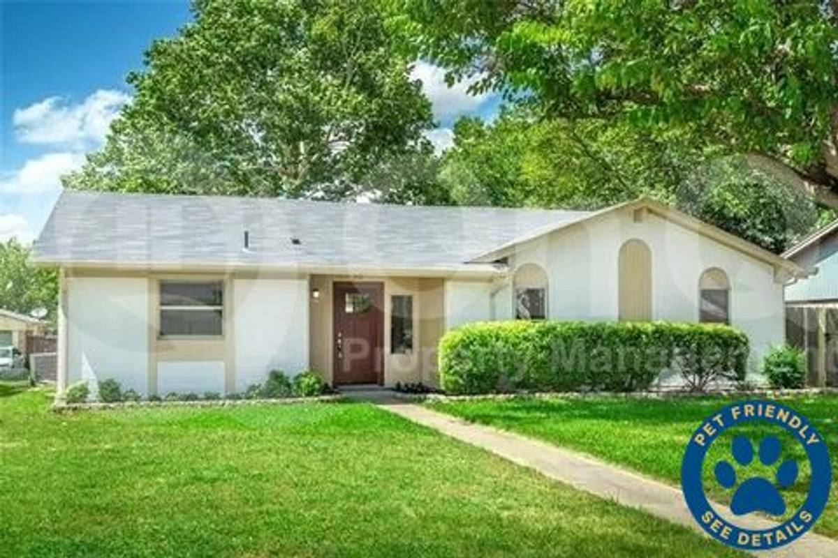 House for rent at 2917 Shenandoah Dr, Garland, TX 75042