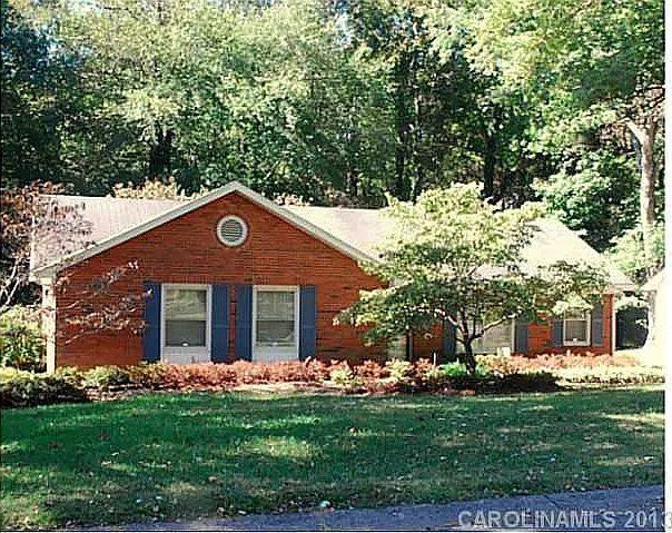 House for rent at 4824 Farm Pond Lane, Charlotte, NC 28212