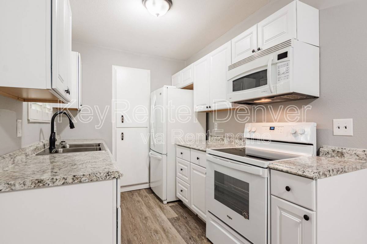 House for rent at 10300 W 107th Court, Broomfield, CO 80021
