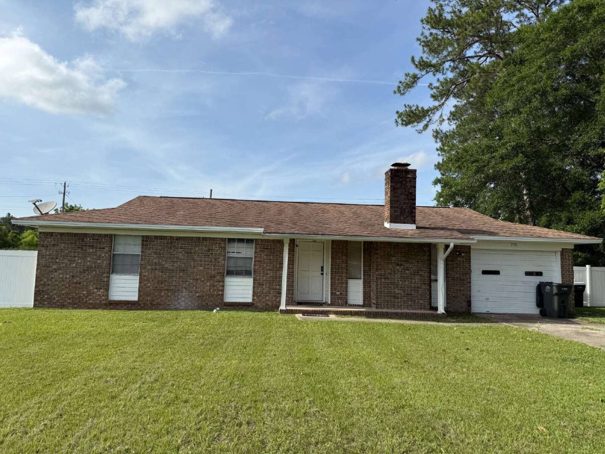 House for rent at 738 Carondelay Dr, Pensacola, FL 32506