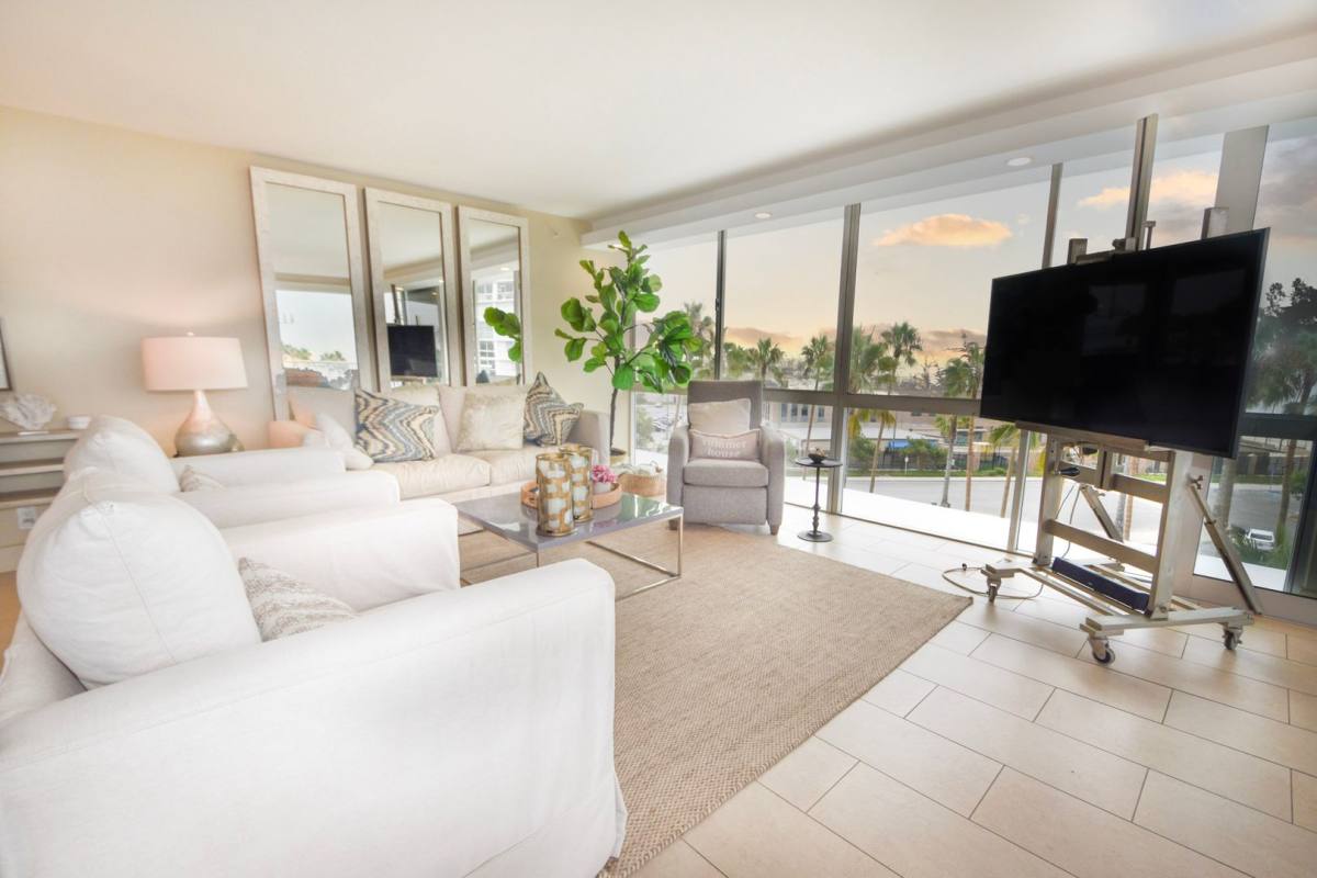 Apartment for rent at 1820 Avenida Del Mundo, Coronado, CA 92118