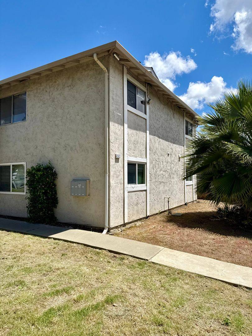 Condo for rent at 1612 Sycamore Dr, Antioch, CA 94509