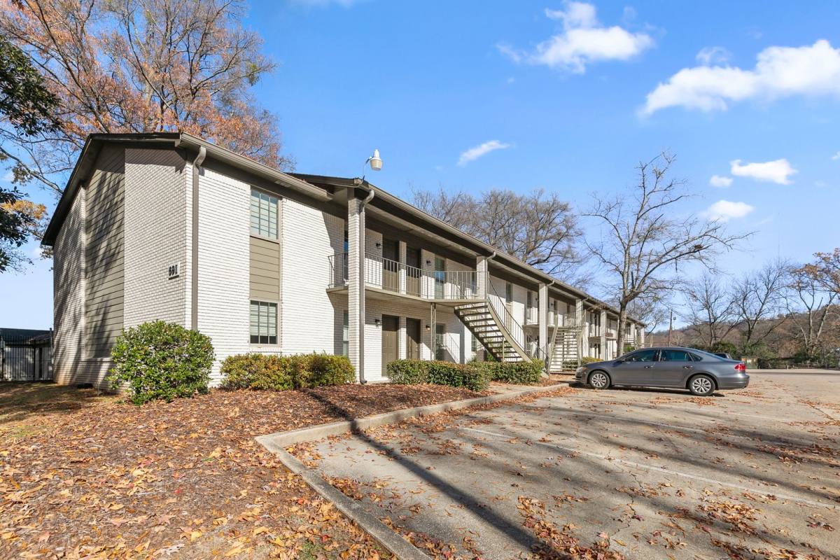 Apartment for rent at 685-691 Idlewild Circle, Birmingham, AL 35205