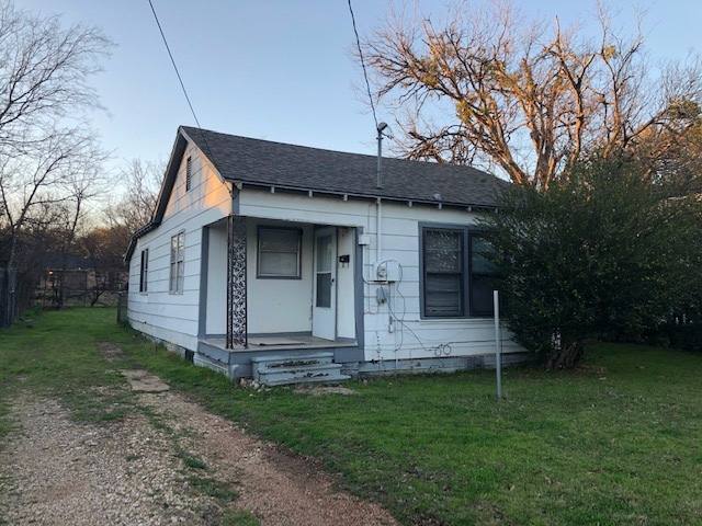 House for rent at 907 N Harrison St, West, TX 76691
