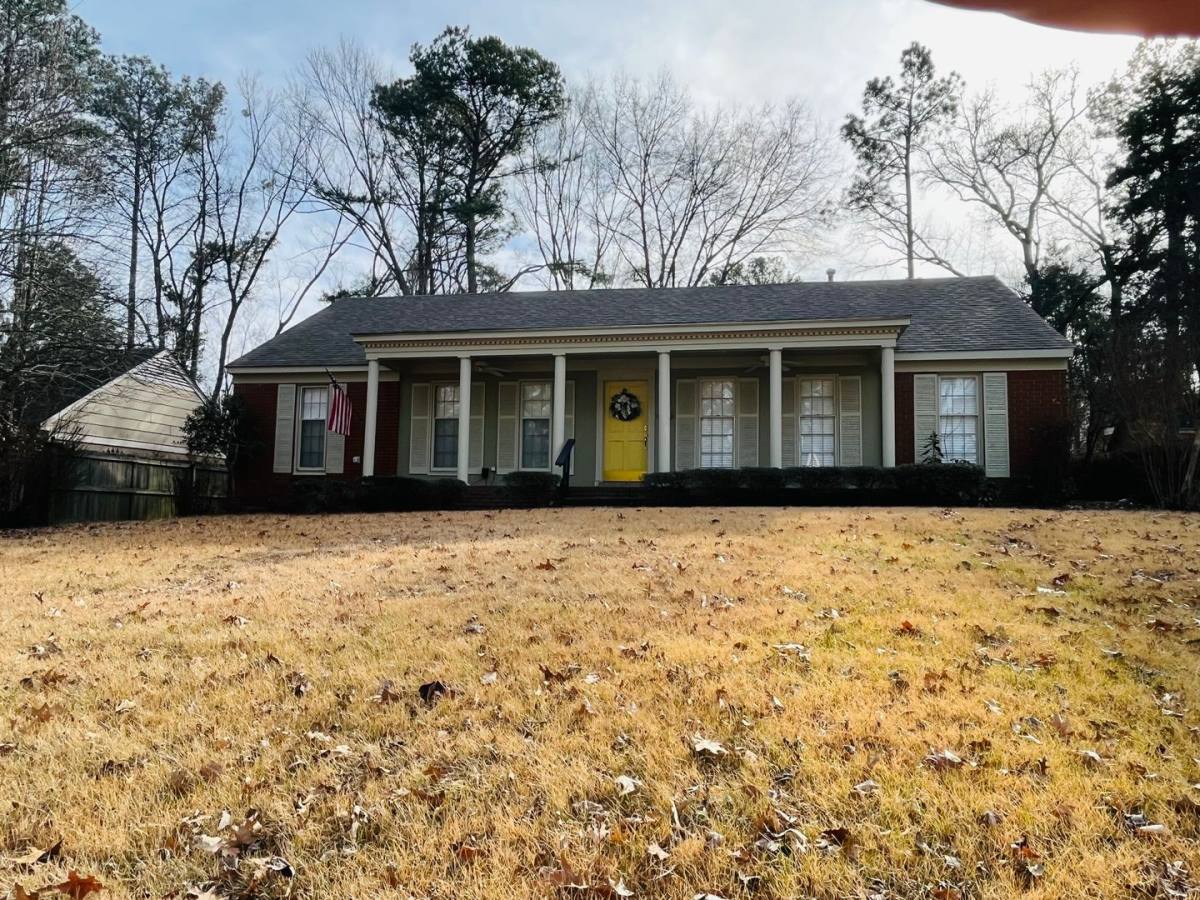Townhouse for rent at 8009 Farmington Blvd, Germantown, TN 38138
