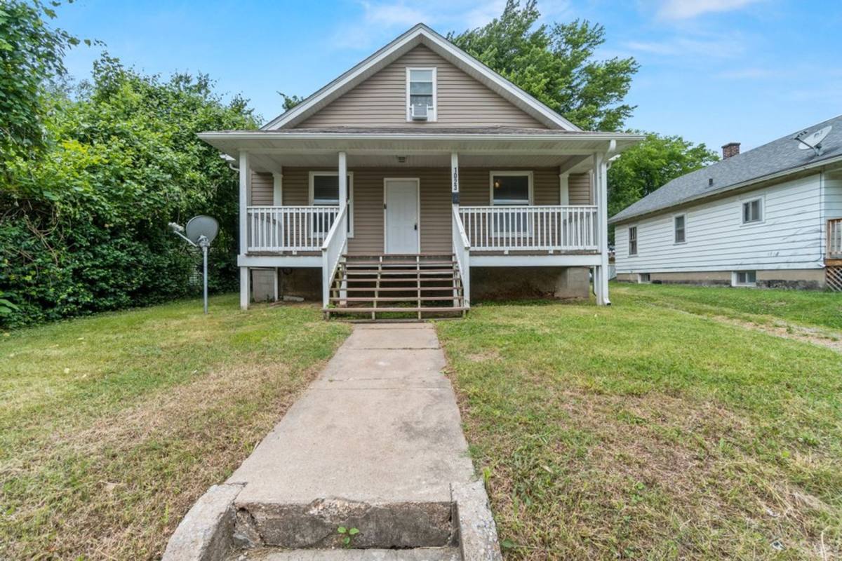House for rent at 1023 N Middle St, Cape Girardeau, MO 63701