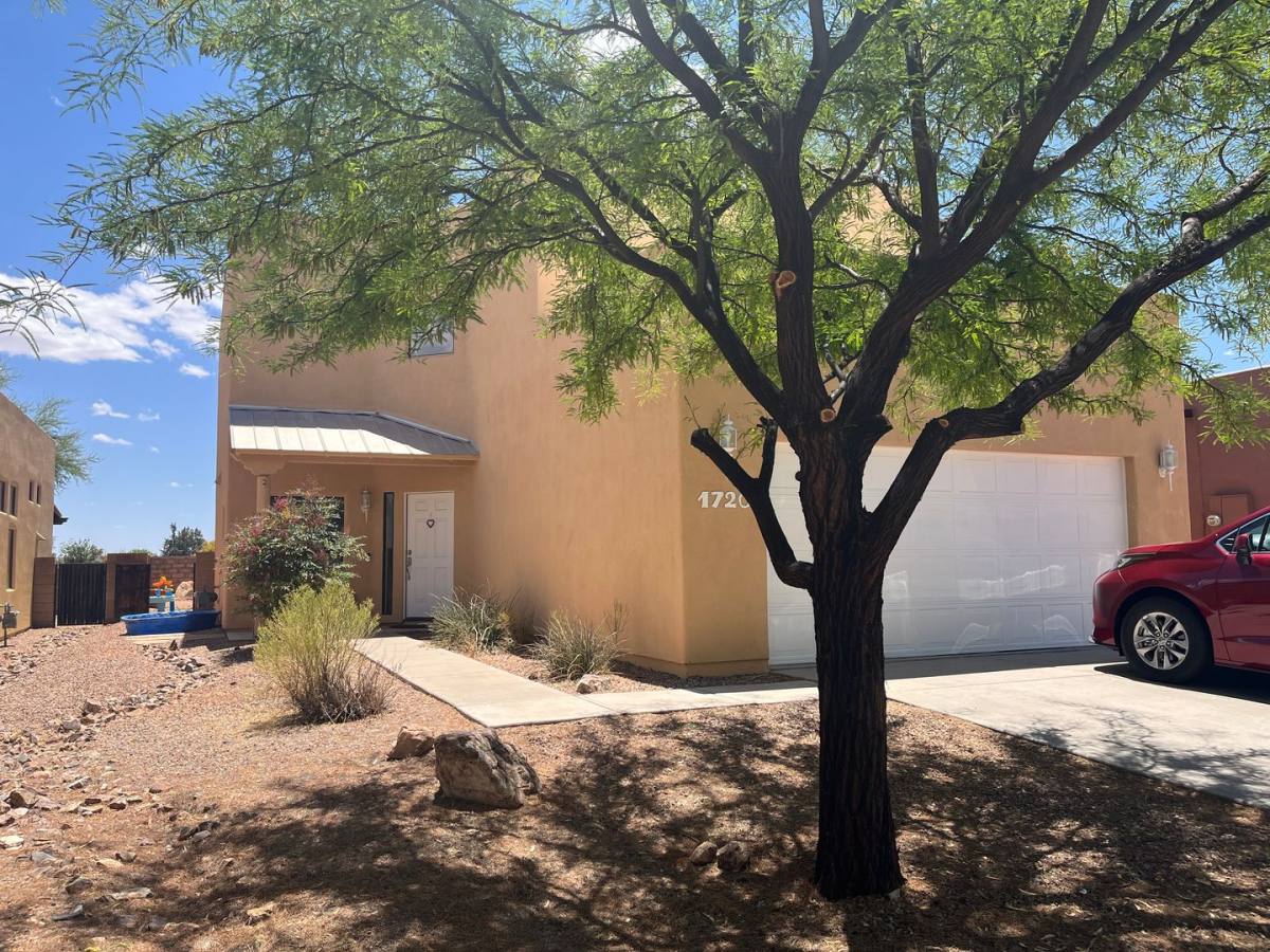 House for rent at 1720 Knowlton St, Sierra Vista, AZ 85635