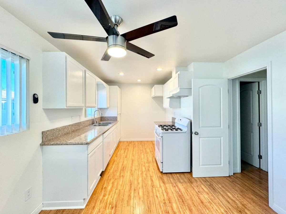 Apartment for rent at 2810 -2820 Huntington St, Huntington Beach, CA 92648