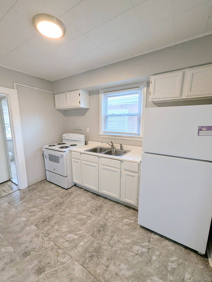 House for rent at 6723 Stratford Ave, Saint Louis, MO 63121