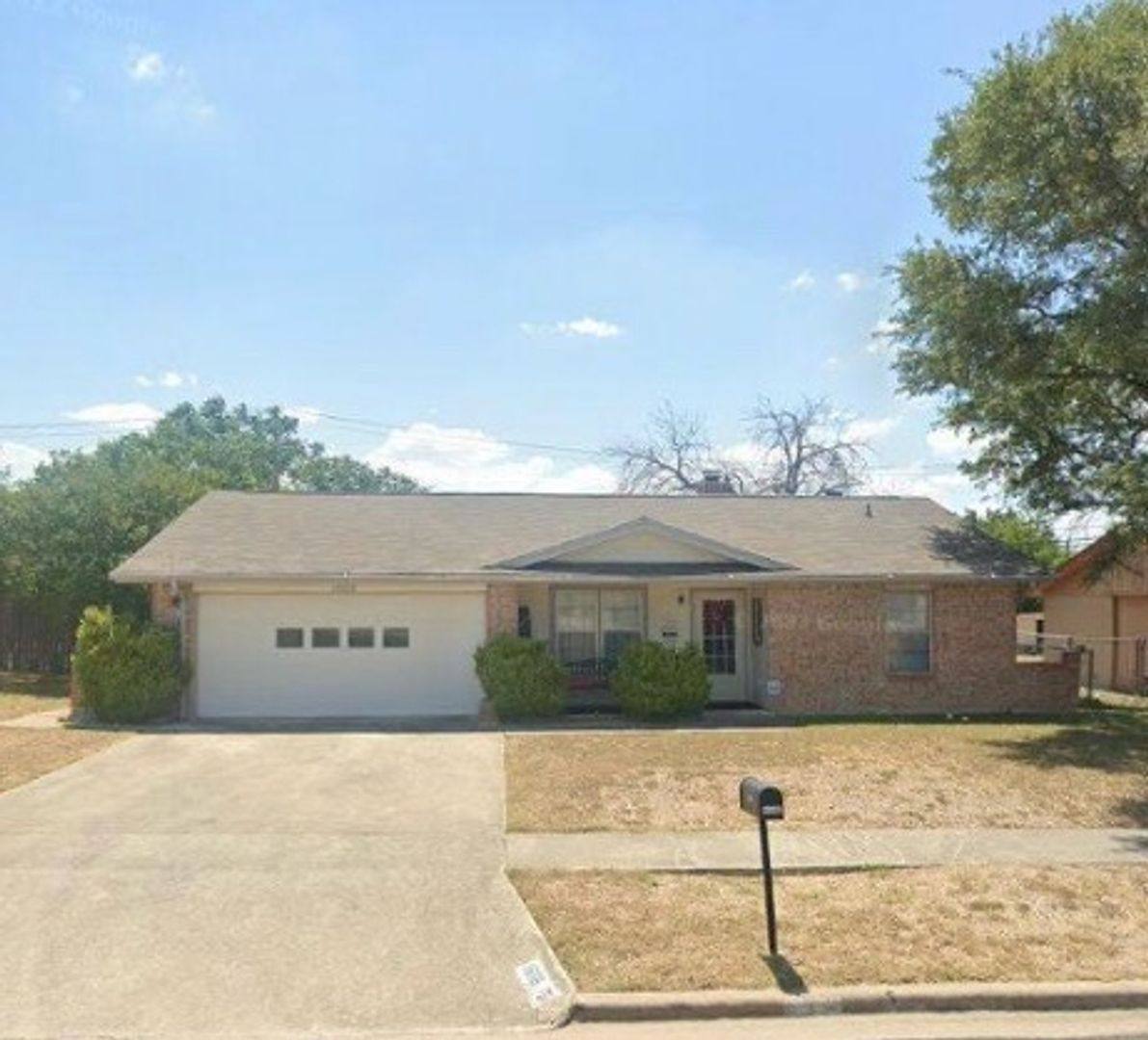 House for rent at 1608 Becker, Killeen, TX 76543