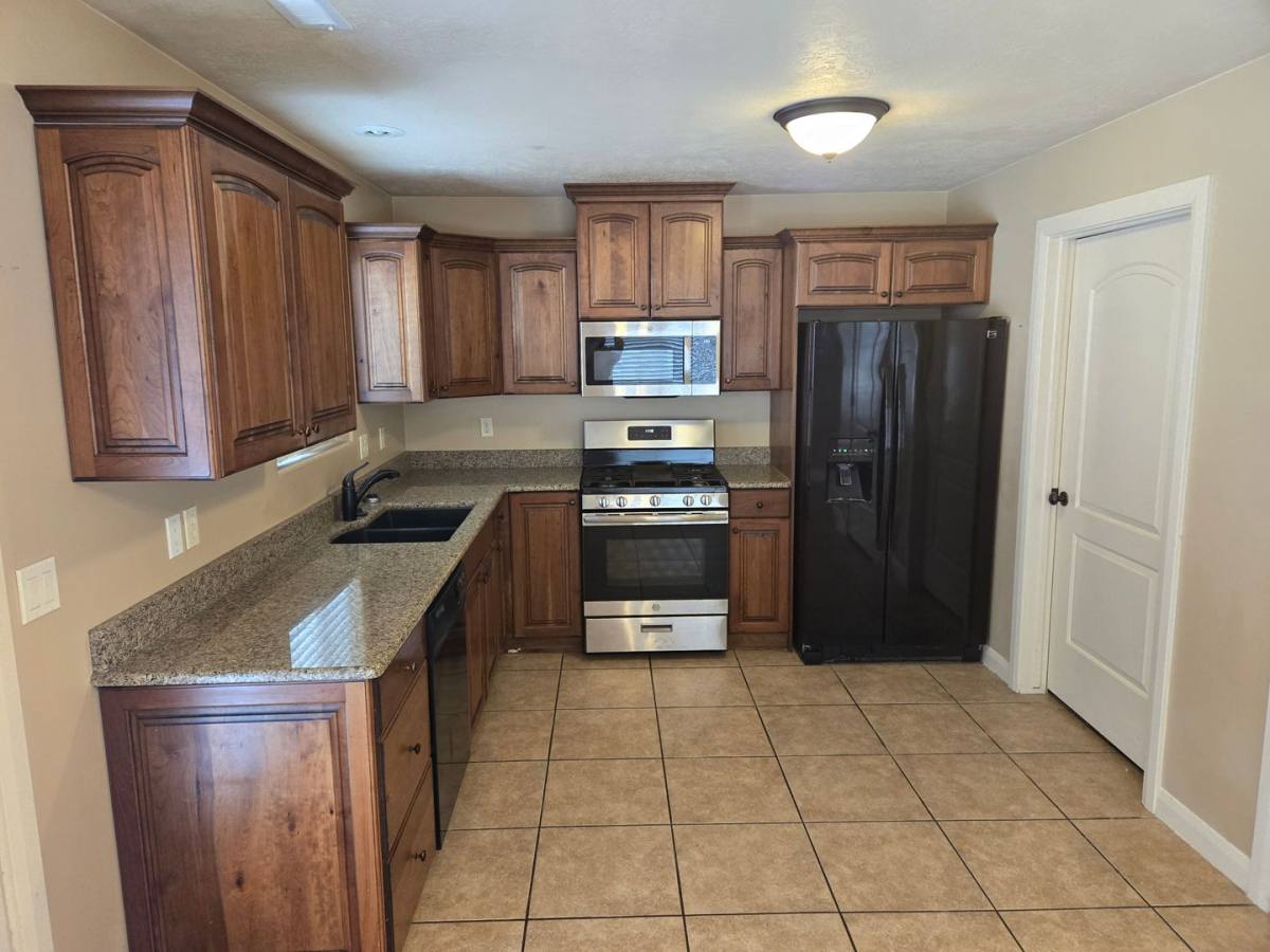 Townhouse for rent at 370 W 1425 N, Cedar City, UT 84721