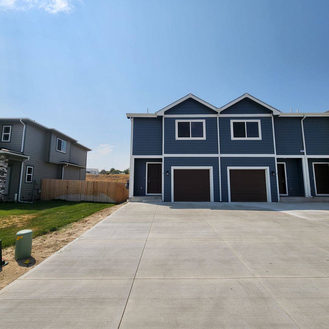 Townhouse for rent at 654 Badger Lane, Mills, WY 82644